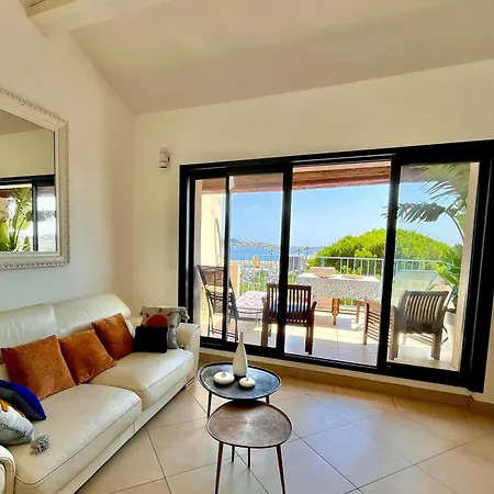 Lejlighed Duplex De 95 M2 Sur Le Port, 17m2 De Terrasse,parking Bandol