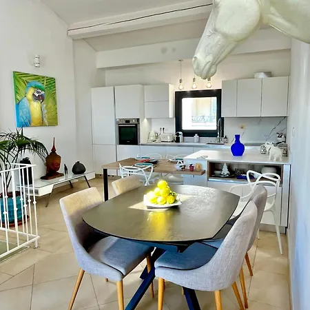 Lejlighed Duplex De 95 M2 Sur Le Port, 17m2 De Terrasse,parking Bandol